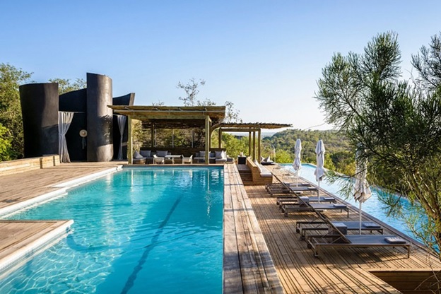 هتل سینتیا لبومبو، آفریقای جنوبی
