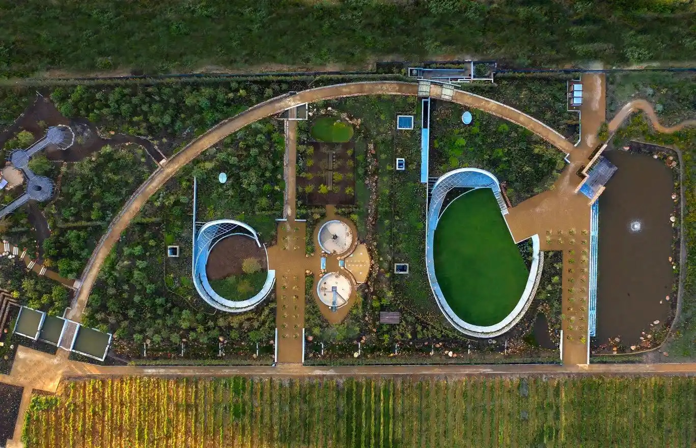 نحوه مصرف هیومیک اسید پرک در بام سبز و فضای سبز شهری