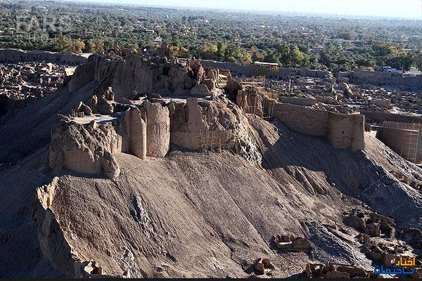 ساخت و سازهای ناهمگون در شهر بم