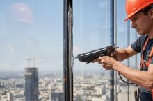 چرا یک چسب ساده می‌تواند سرنوشت پروژه ساختمانی شما را تغییر دهد؟