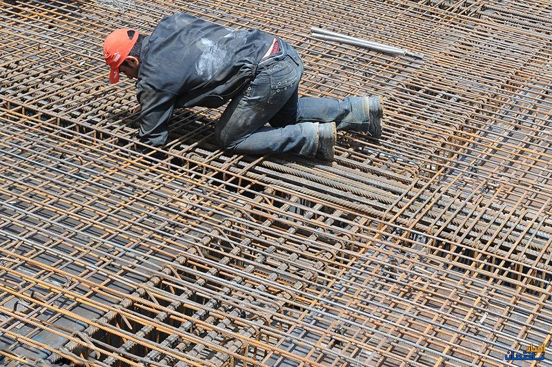 دستمزد کارگران ساختمانی تا پایان جنگ توافقی شود